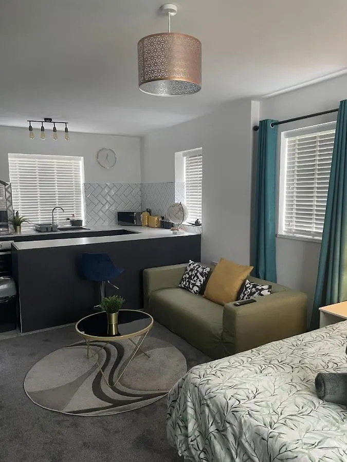 Entire Brand New Serviced Apartment In Moseley Birmingham